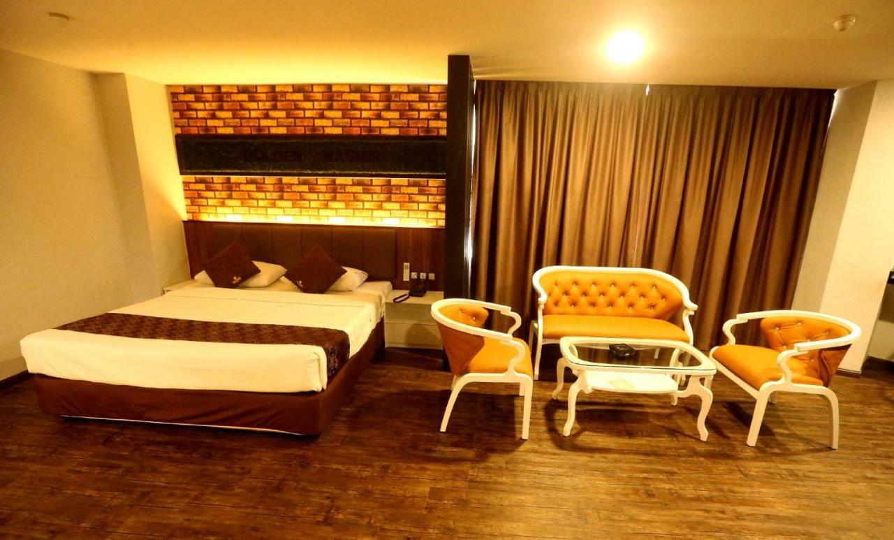 Golden Nasmir Hotel Bukit Mertajam Exteriör bild